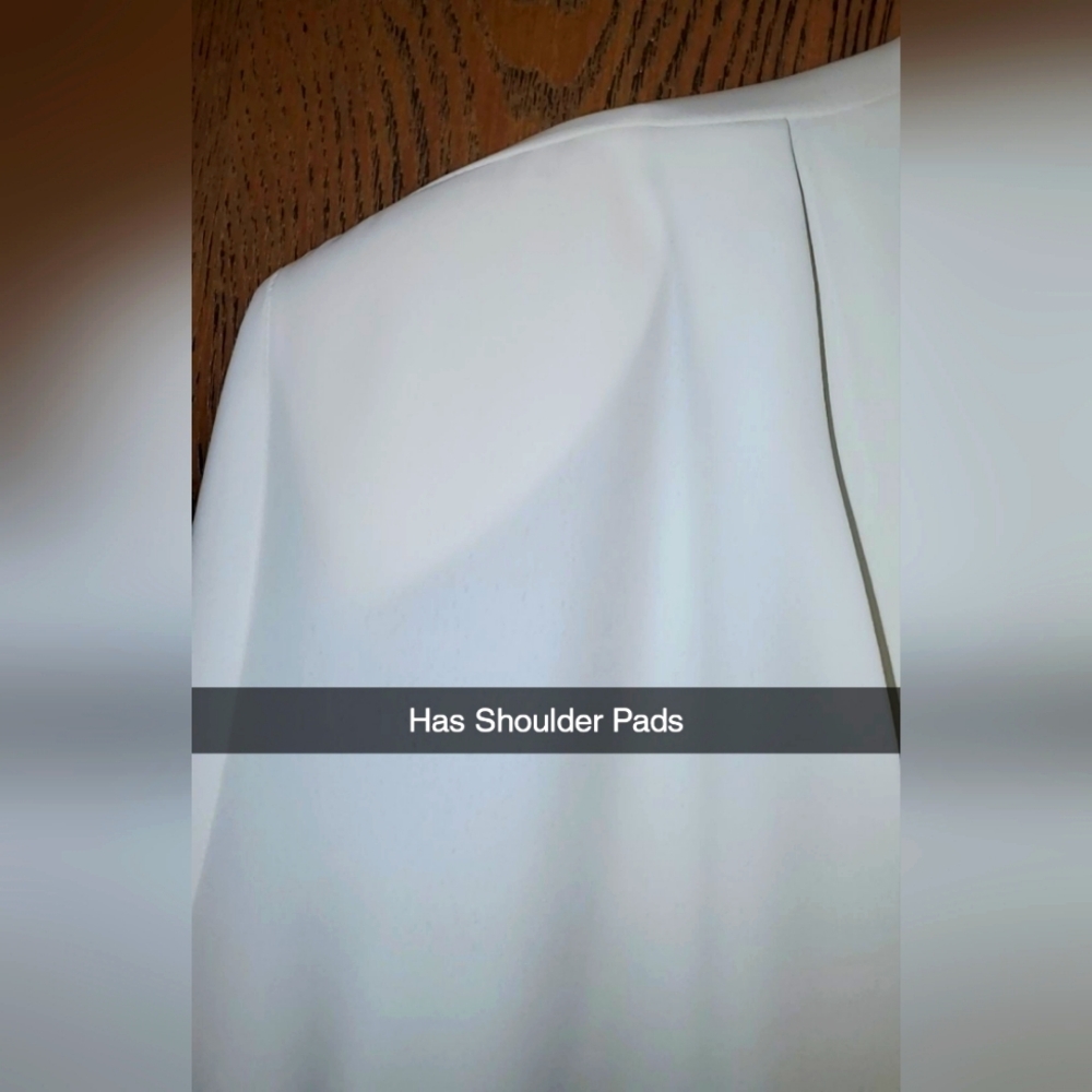 Boutique Brand M & C Uniforms Inc Elegant Cream Color Silk Blouse Sz: 18 NWOT - Picture 5 of 9